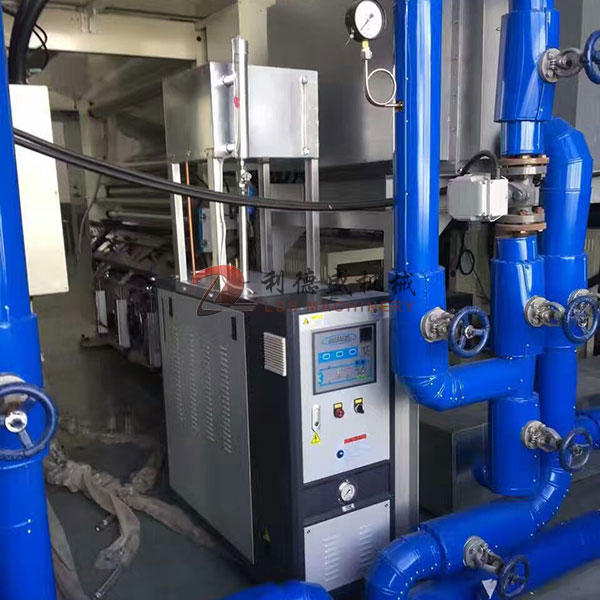 上海輥筒加熱器，輥筒導(dǎo)熱油加熱器，輥筒溫度控制機(jī)