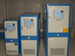 高精度模溫機(jī)，油循環(huán)模溫機(jī)